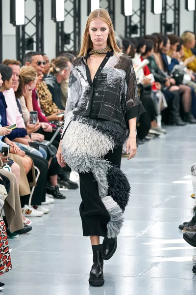 Look 42